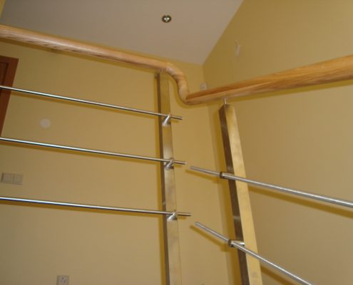 Weeden and stainless steel handrails